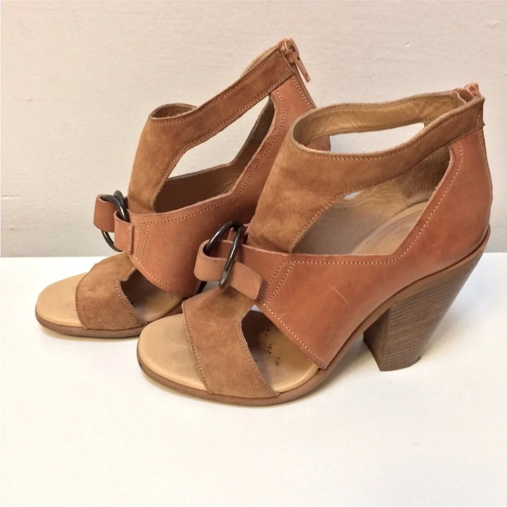 Martin Margiela leather open toe stacked heel tan size 36.5